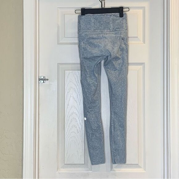 Lululemon Fast and Free Tight 25" *Nulux City Grit White Blue Fog Size 2 - Picture 2 of 9